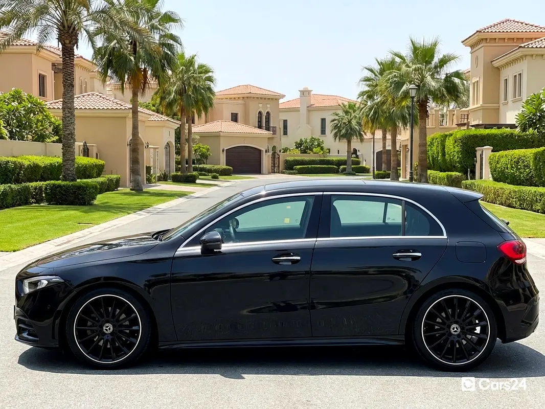 MERCEDES A-Class A 200 AMG Premium Plus 2022 - photo 3 - Import Émirats | International Cars