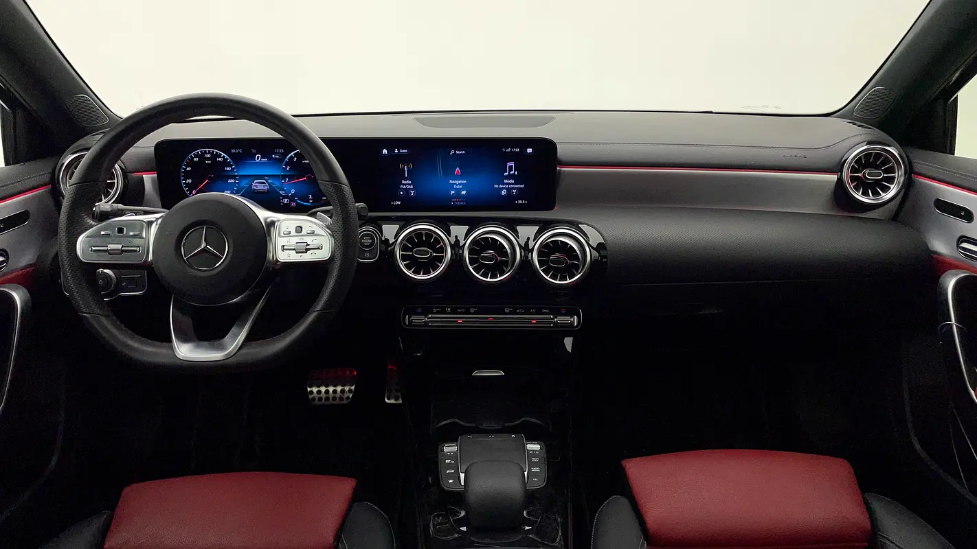 MERCEDES A-Class A 200 AMG Premium Plus 2022 - photo 7 - Import Émirats | International Cars