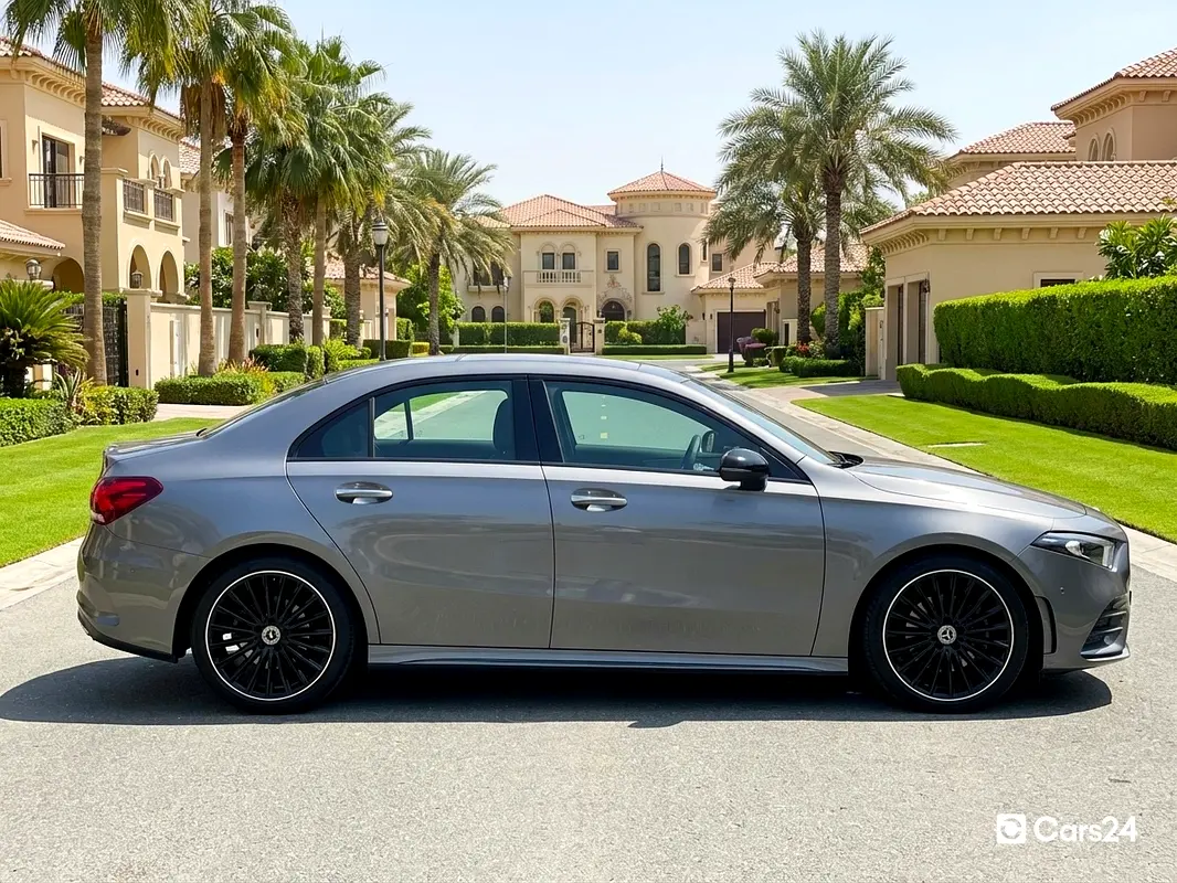 MERCEDES A-Class A 200 AMG 2024 - photo 5 - Import Émirats | International Cars