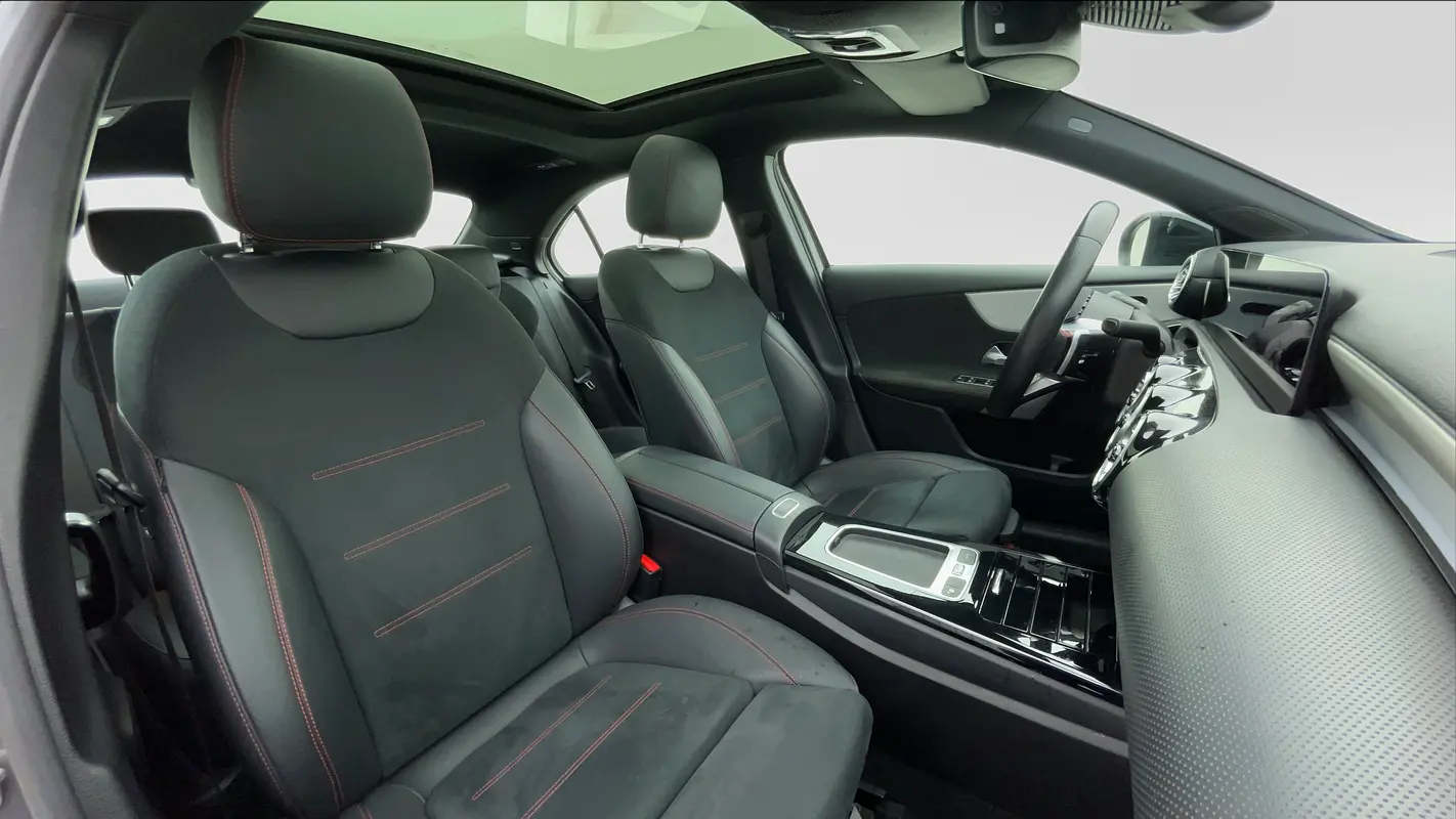 MERCEDES A-Class A 200 AMG 2024 - photo 6 - Import Émirats | International Cars