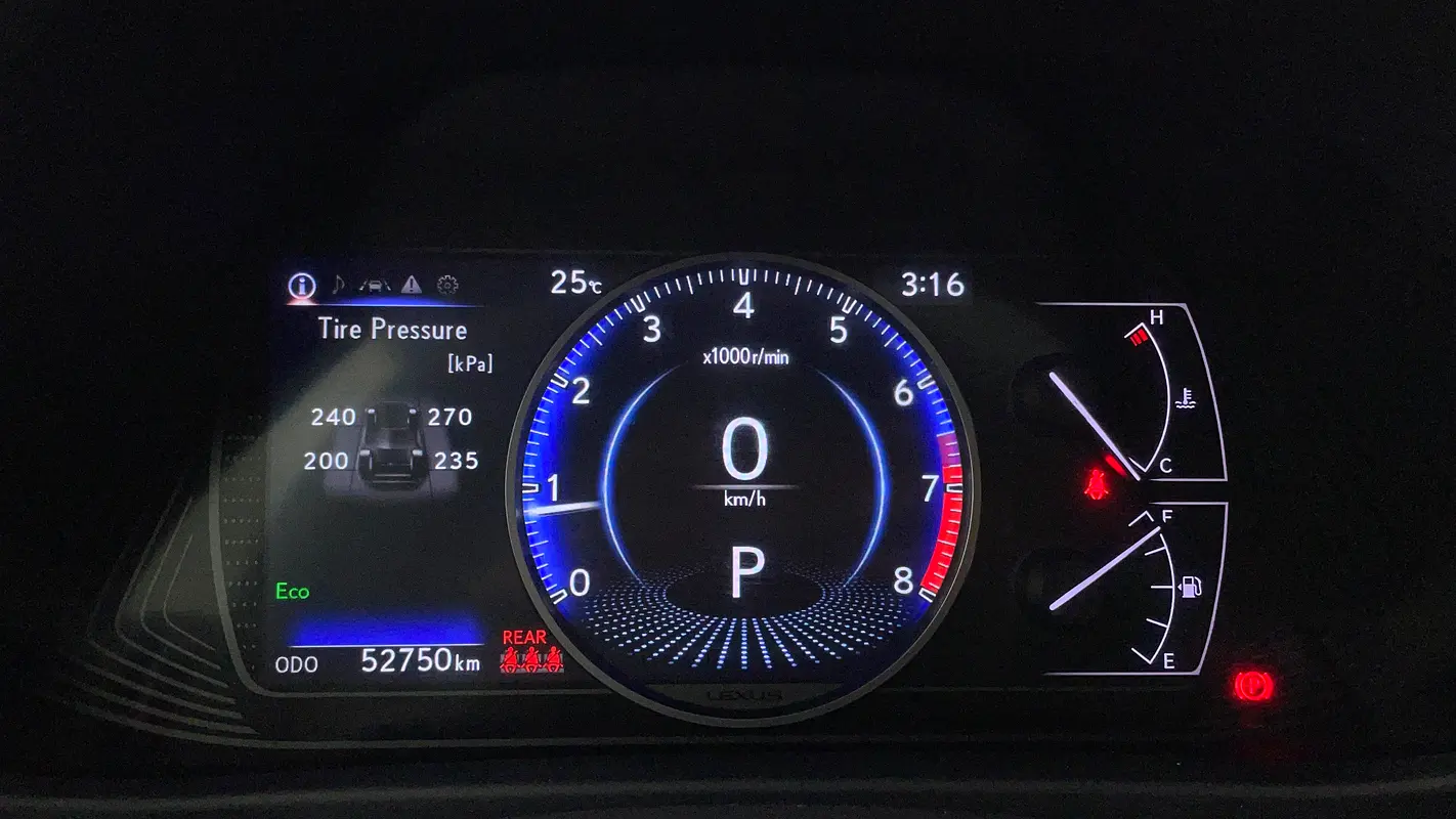 MERCEDES A-Class A 35 AMG 4MATIC 2022 - photo 9 - Import Émirats | International Cars