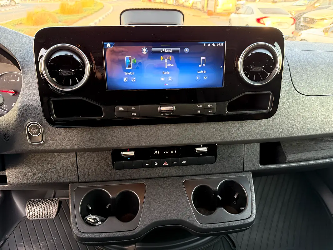 MERCEDES Sprinter 319 CDI 2026 - photo 11 - Import Émirats | International Cars