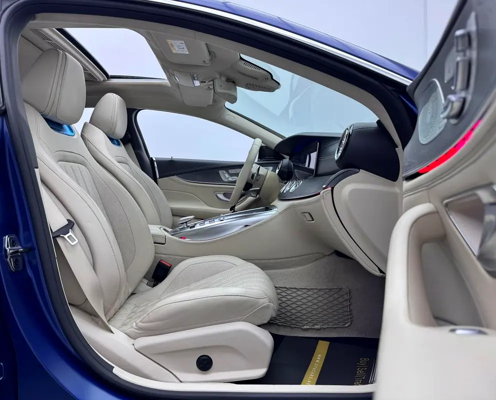 MERCEDES AMG GT 43 4Matic Plus 2019 - photo 12 - Import Émirats | International Cars