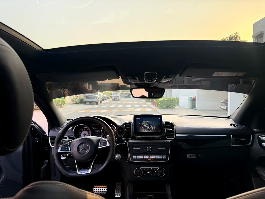 MERCEDES GLE Coupe GLE 63 S AMG 4Matic Plus 2017 - photo 12 - Import Émirats | International Cars