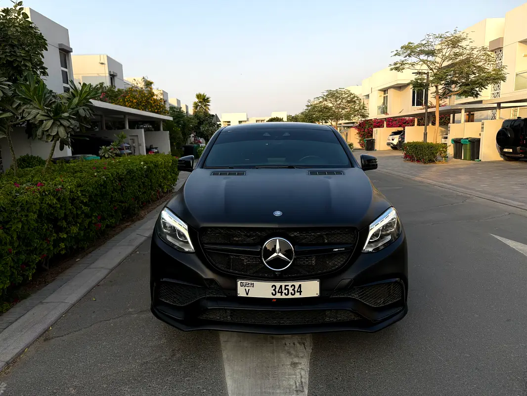 MERCEDES GLE Coupe GLE 63 S AMG 4Matic Plus 2017 - photo 6 - Import Émirats | International Cars