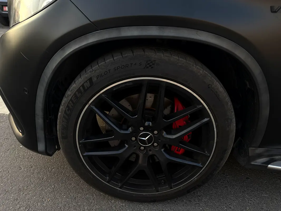 MERCEDES GLE Coupe GLE 63 S AMG 4Matic Plus 2017 - photo 7 - Import Émirats | International Cars