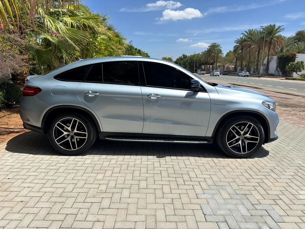 MERCEDES GLE Coupe GLE 43 AMG 2018 - photo 8 - Import Émirats | International Cars