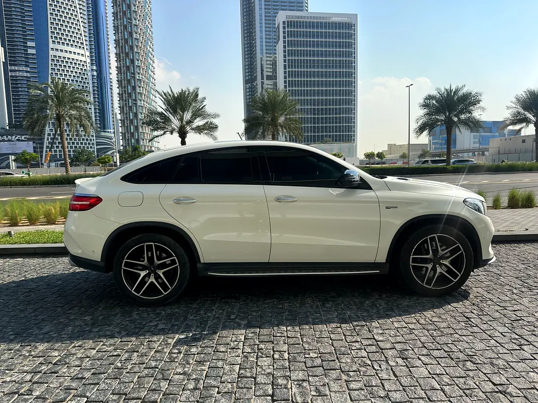 MERCEDES GLE Coupe GLE 43 AMG 2018 - photo 2 - Import Émirats | International Cars