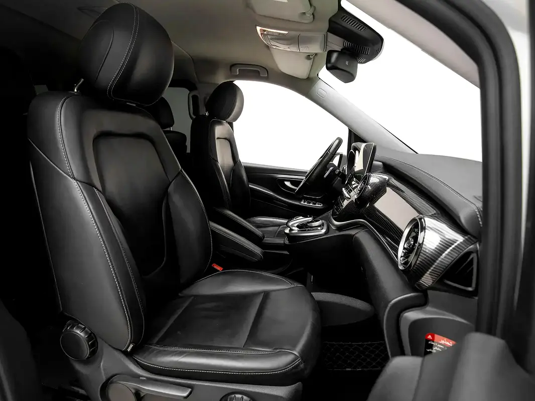 MERCEDES V-Class V 250 2020 - photo 11 - Import Émirats | International Cars