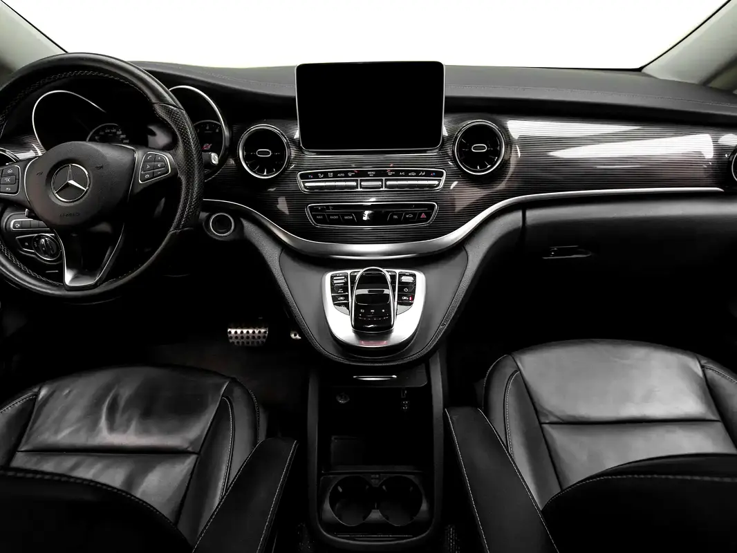 MERCEDES V-Class V 250 2020 - photo 12 - Import Émirats | International Cars