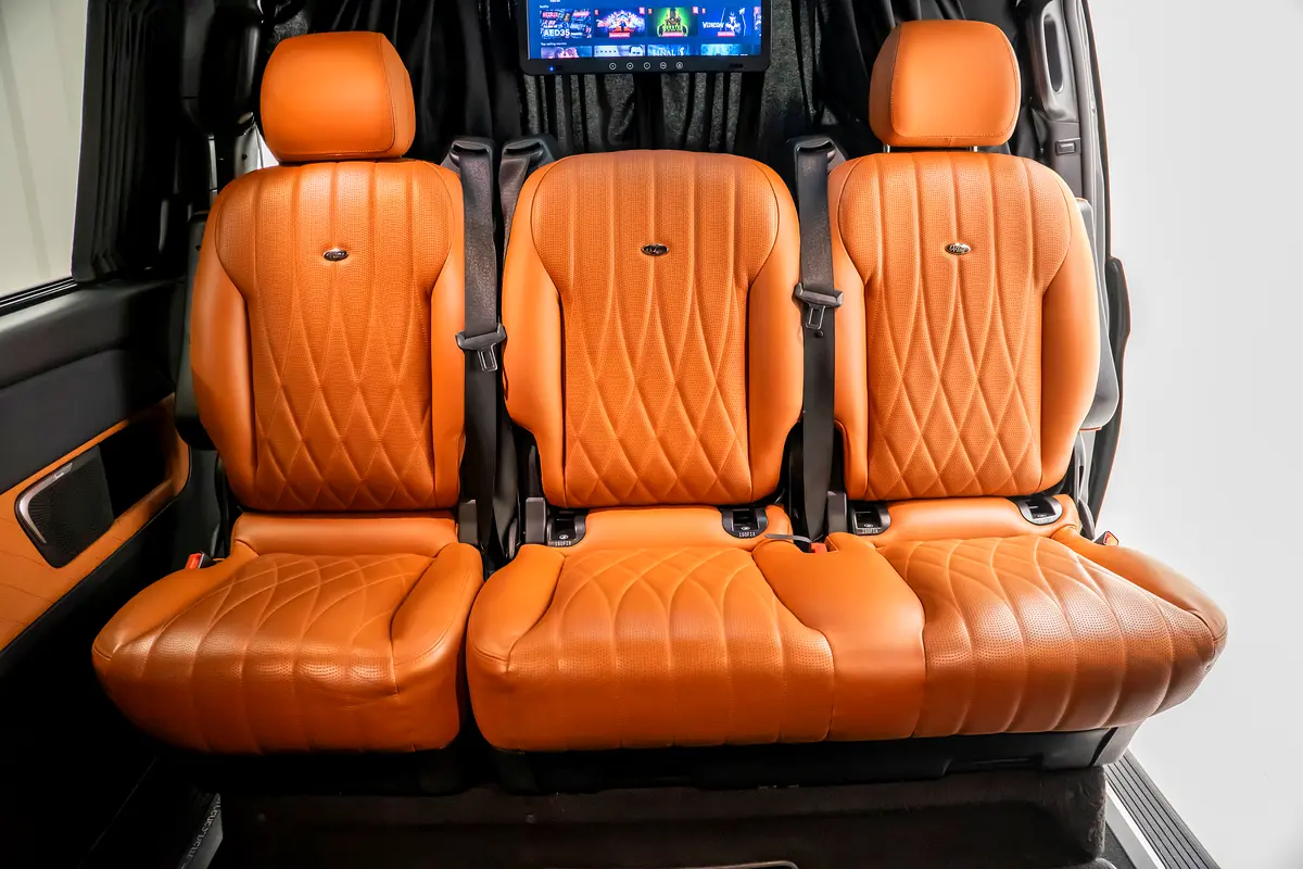 MERCEDES V-Class V 250 2023 - photo 5 - Import Émirats | International Cars