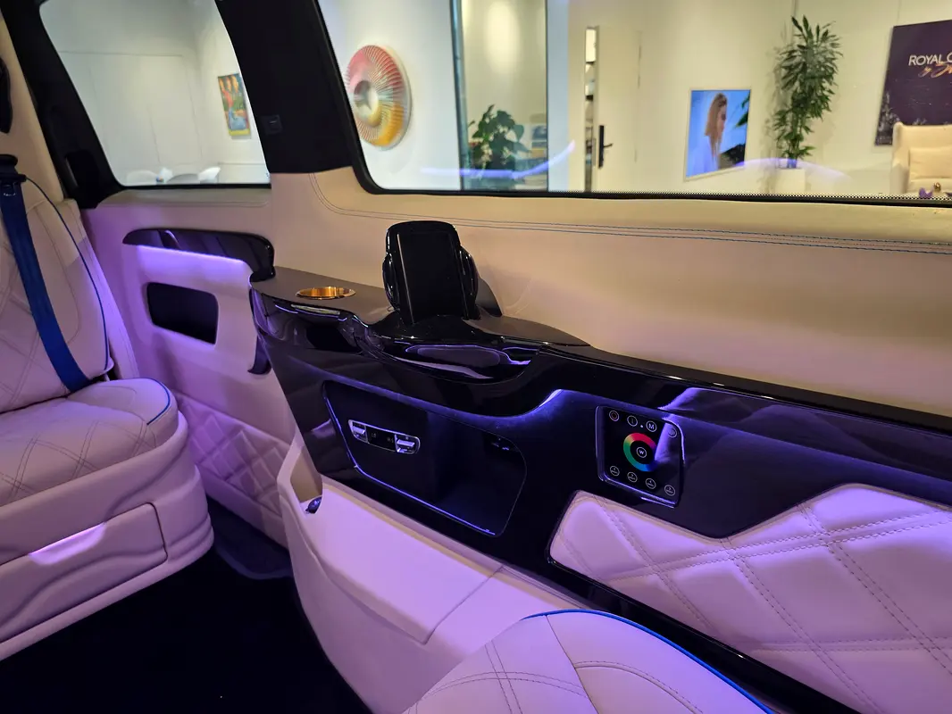 MERCEDES V-Class V 300 2026 - photo 10 - Import Émirats | International Cars