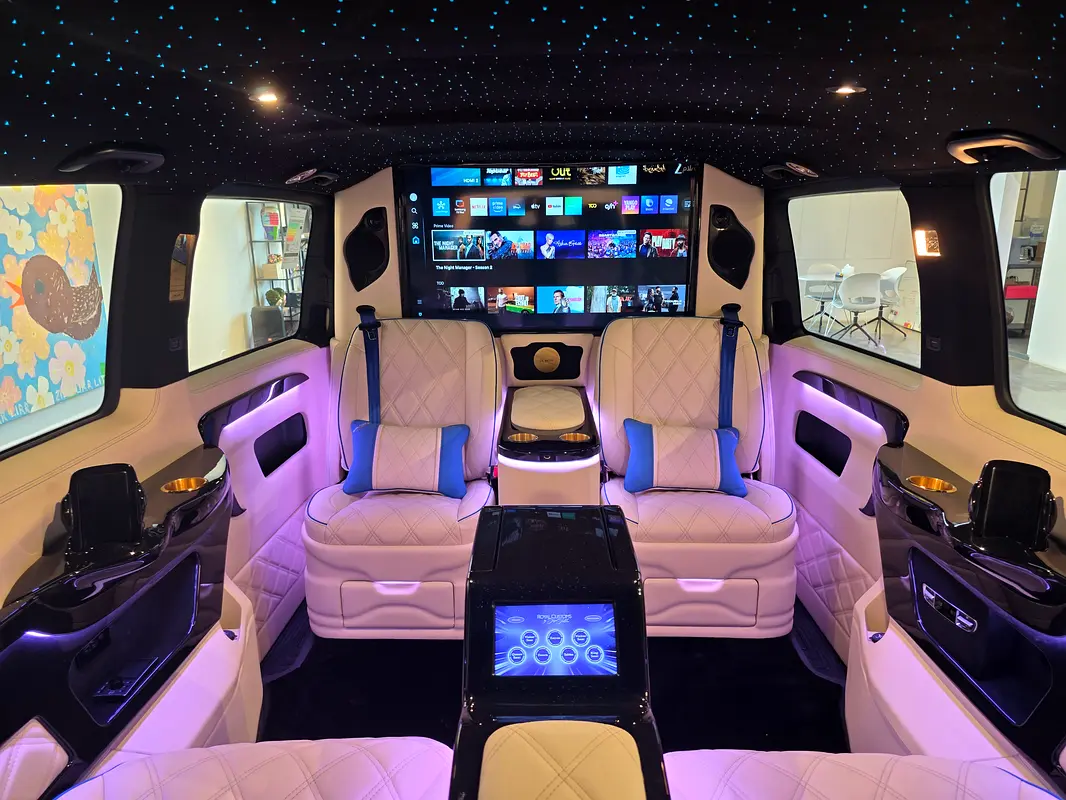 MERCEDES V-Class V 300 2026 - photo 3 - Import Émirats | International Cars