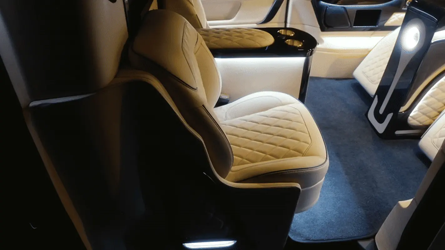 MERCEDES V-Class V 300 2026 - photo 10 - Import Émirats | International Cars