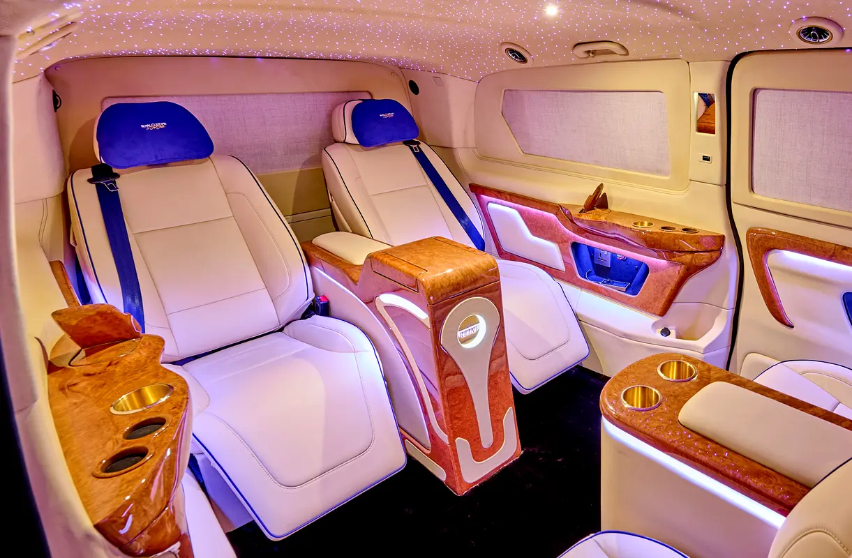 MERCEDES V-Class V 300 2026 - photo 5 - Import Émirats | International Cars