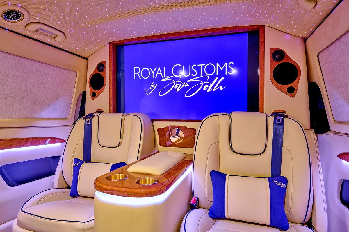 MERCEDES V-Class V 300 2026 - photo 6 - Import Émirats | International Cars