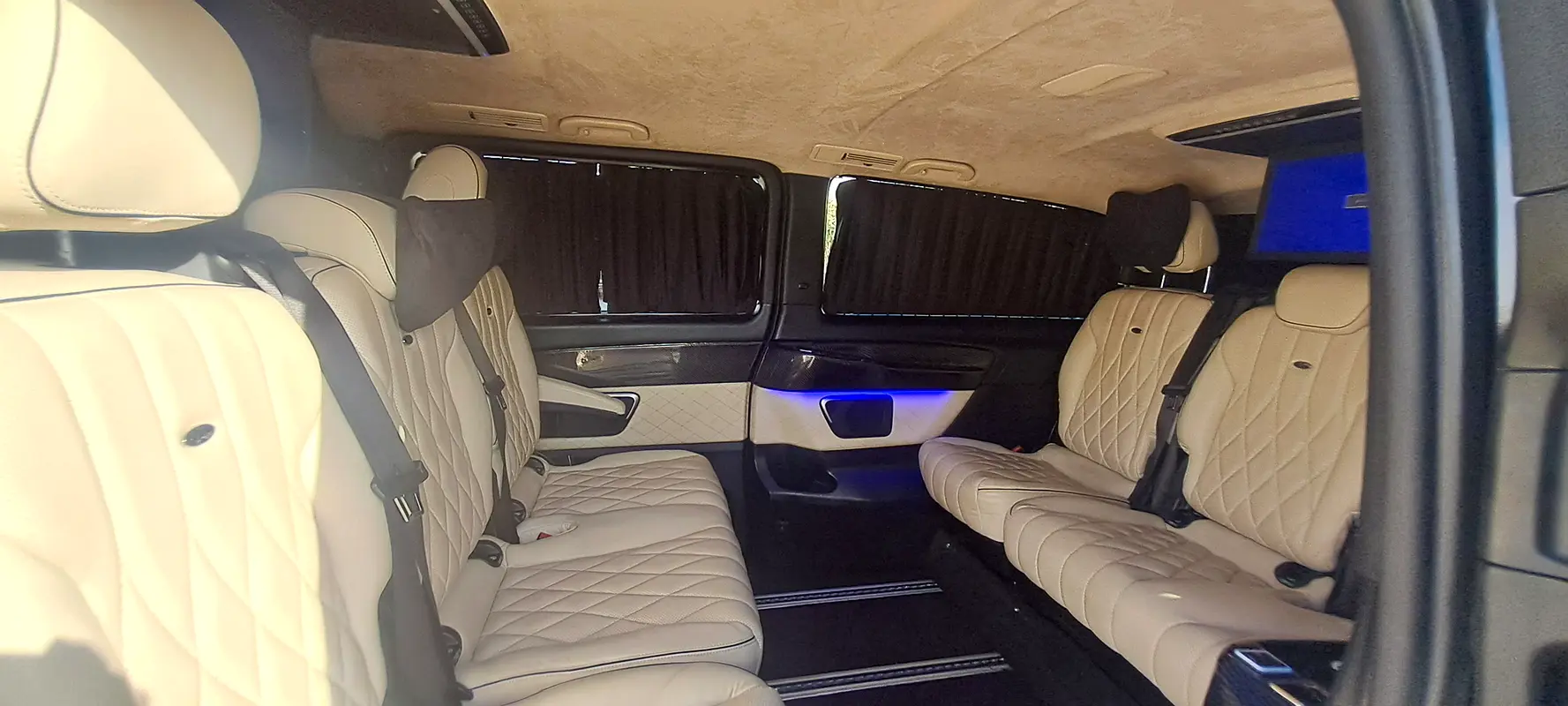 MERCEDES V-Class V 250 2022 - photo 10 - Import Émirats | International Cars