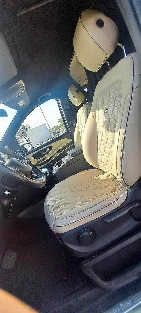 MERCEDES V-Class V 250 2022 - photo 9 - Import Émirats | International Cars