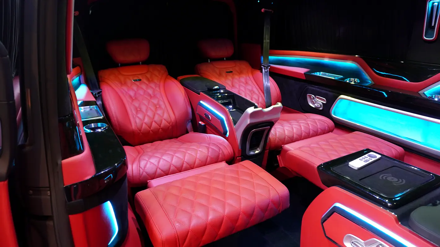 MERCEDES V-Class V 250 2023 - photo 12 - Import Émirats | International Cars