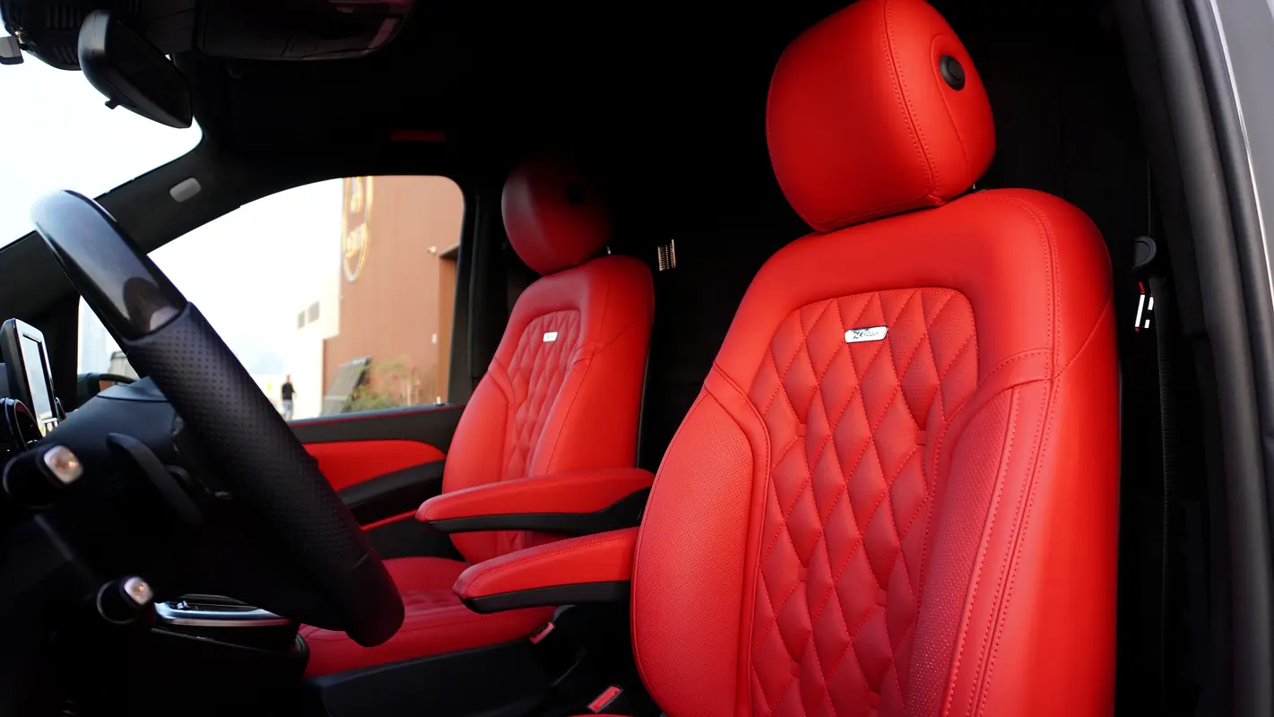 MERCEDES V-Class V 250 2023 - photo 8 - Import Émirats | International Cars