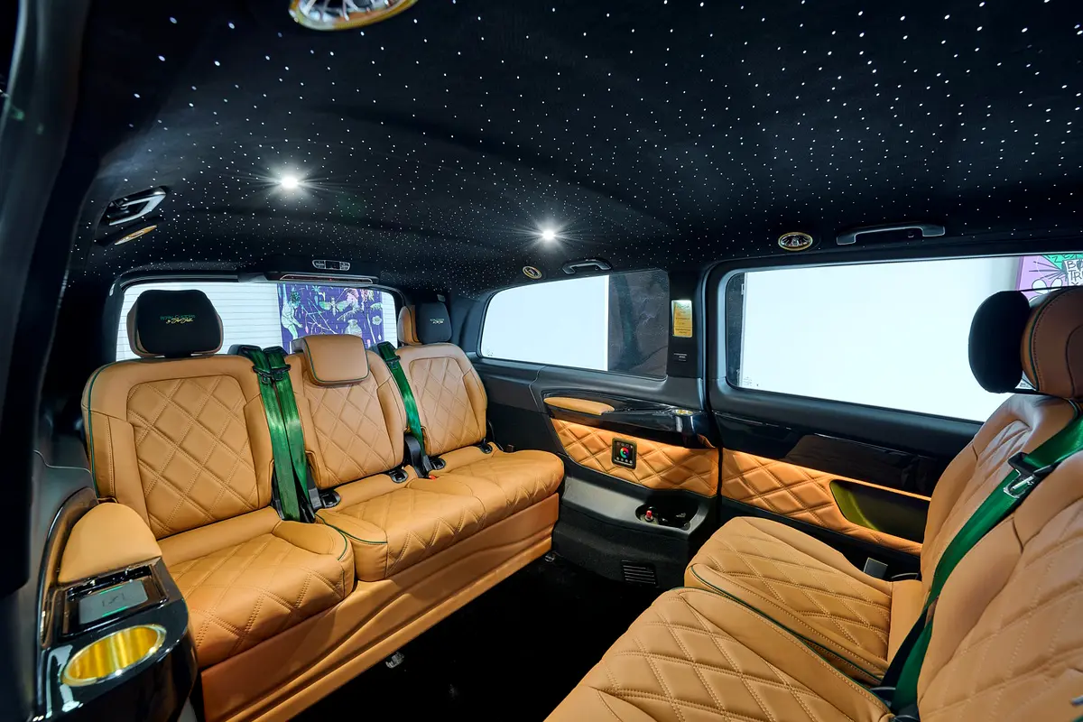 MERCEDES V-Class V 300 2026 - photo 6 - Import Émirats | International Cars