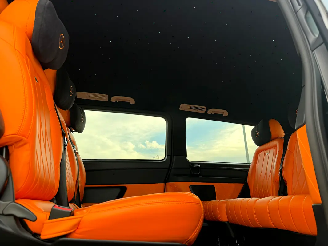 MERCEDES V-Class V 250 2023 - photo 11 - Import Émirats | International Cars