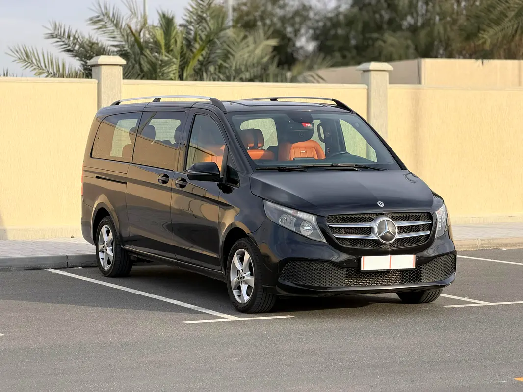 MERCEDES V-Class V 250 2023 - photo 3 - Import Émirats | International Cars
