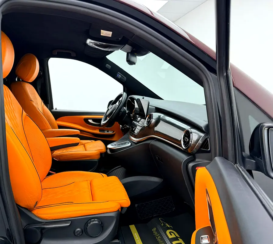 MERCEDES V-Class V 250 2023 - photo 12 - Import Émirats | International Cars