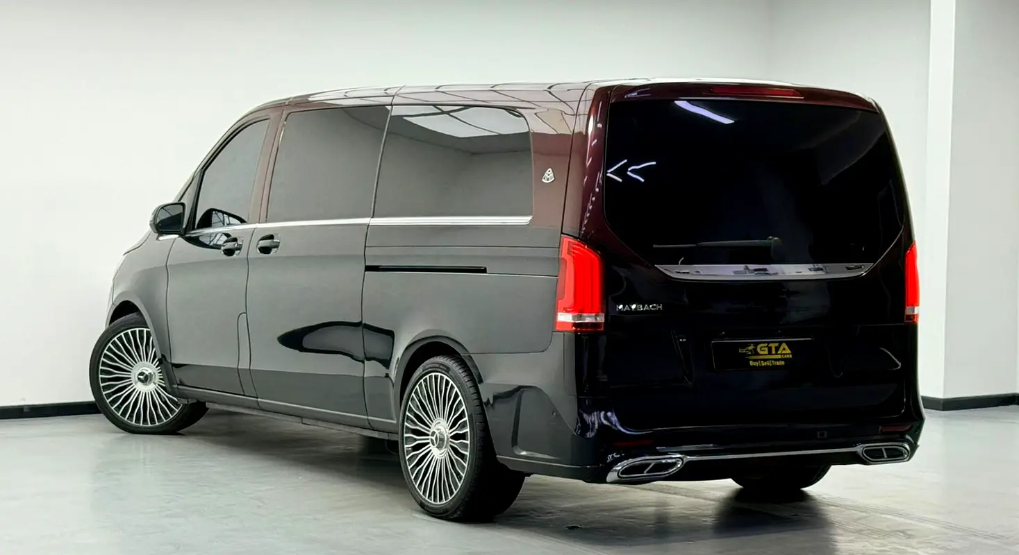 MERCEDES V-Class V 250 2023 - photo 4 - Import Émirats | International Cars
