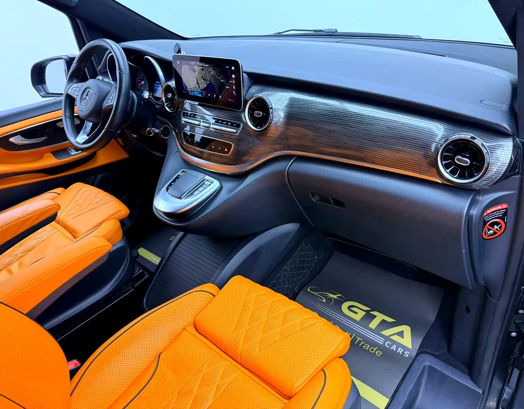 MERCEDES V-Class V 250 2023 - photo 9 - Import Émirats | International Cars