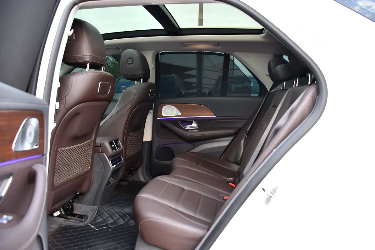 MERCEDES GLE-Class GLE 450 4Matic 2019 - photo 6 - Import Émirats | International Cars
