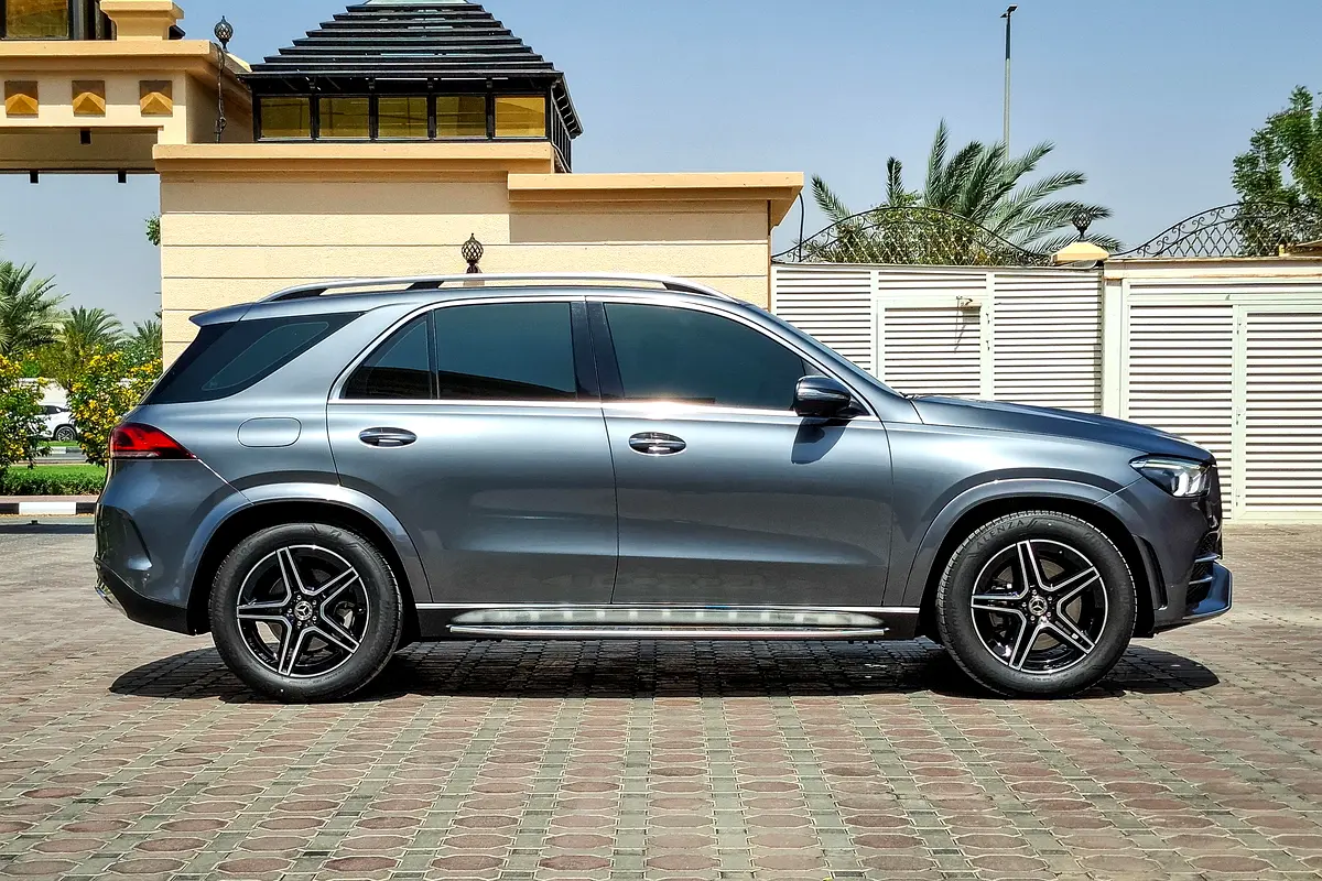 MERCEDES GLE-Class GLE 450 4Matic 2023 - photo 4 - Import Émirats | International Cars