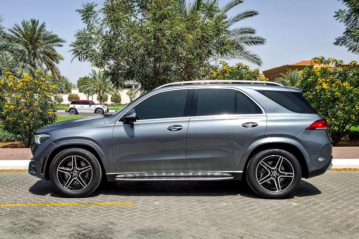 MERCEDES GLE-Class GLE 450 4Matic 2023 - photo 5 - Import Émirats | International Cars