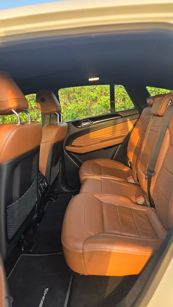 MERCEDES GLE-Class GLE 43 AMG 2018 - photo 9 - Import Émirats | International Cars