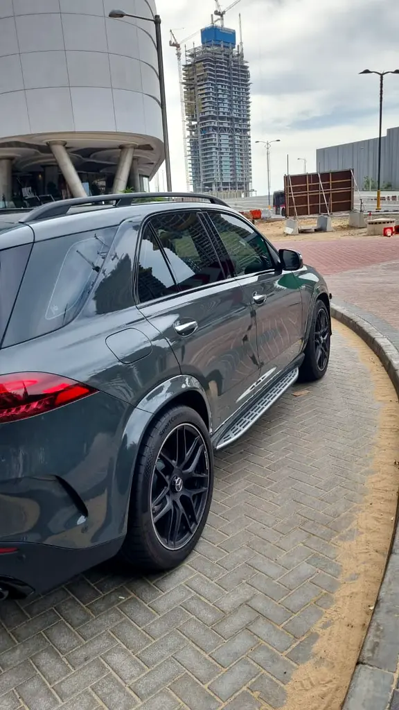 MERCEDES GLE-Class GLE 53 AMG 4Matic Plus 2025 - photo 6 - Import Émirats | International Cars