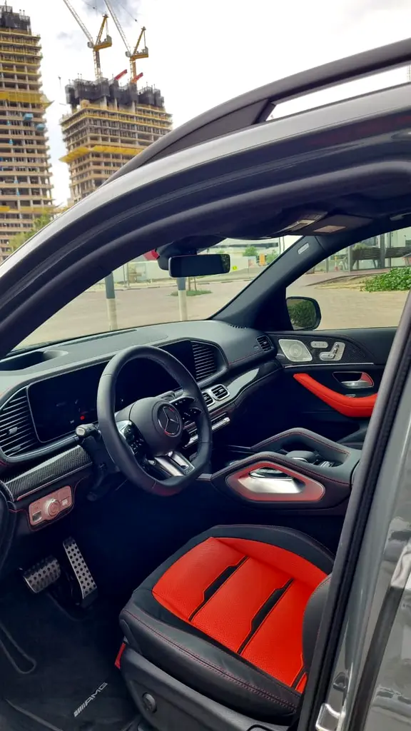 MERCEDES GLE-Class GLE 53 AMG 4Matic Plus 2025 - photo 8 - Import Émirats | International Cars