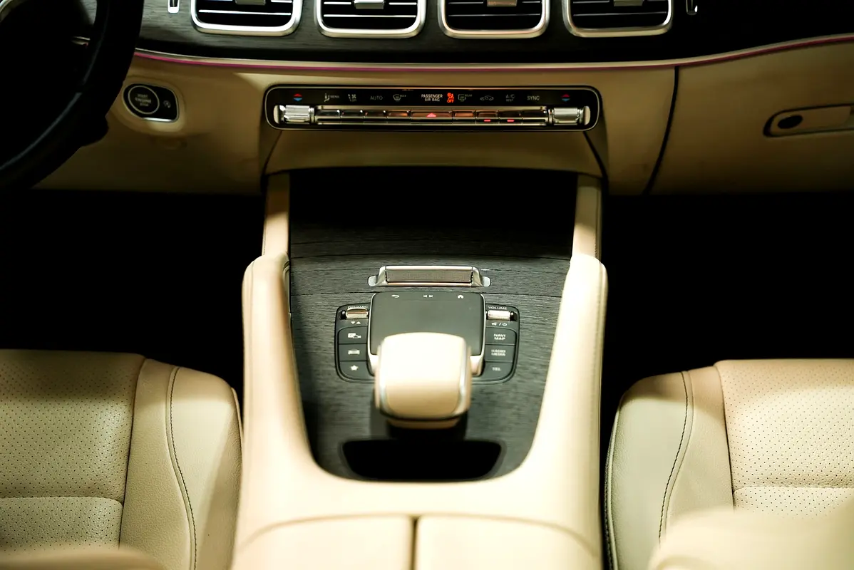 MERCEDES GLE-Class GLE 450 AMG 4MATIC 2024 - photo 12 - Import Émirats | International Cars