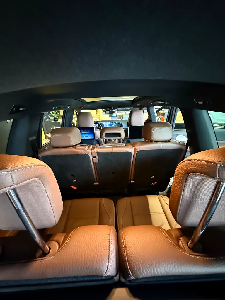 MERCEDES GLS-Class GLS 450 4MATIC Premium Plus 2025 - photo 10 - Import Émirats | International Cars