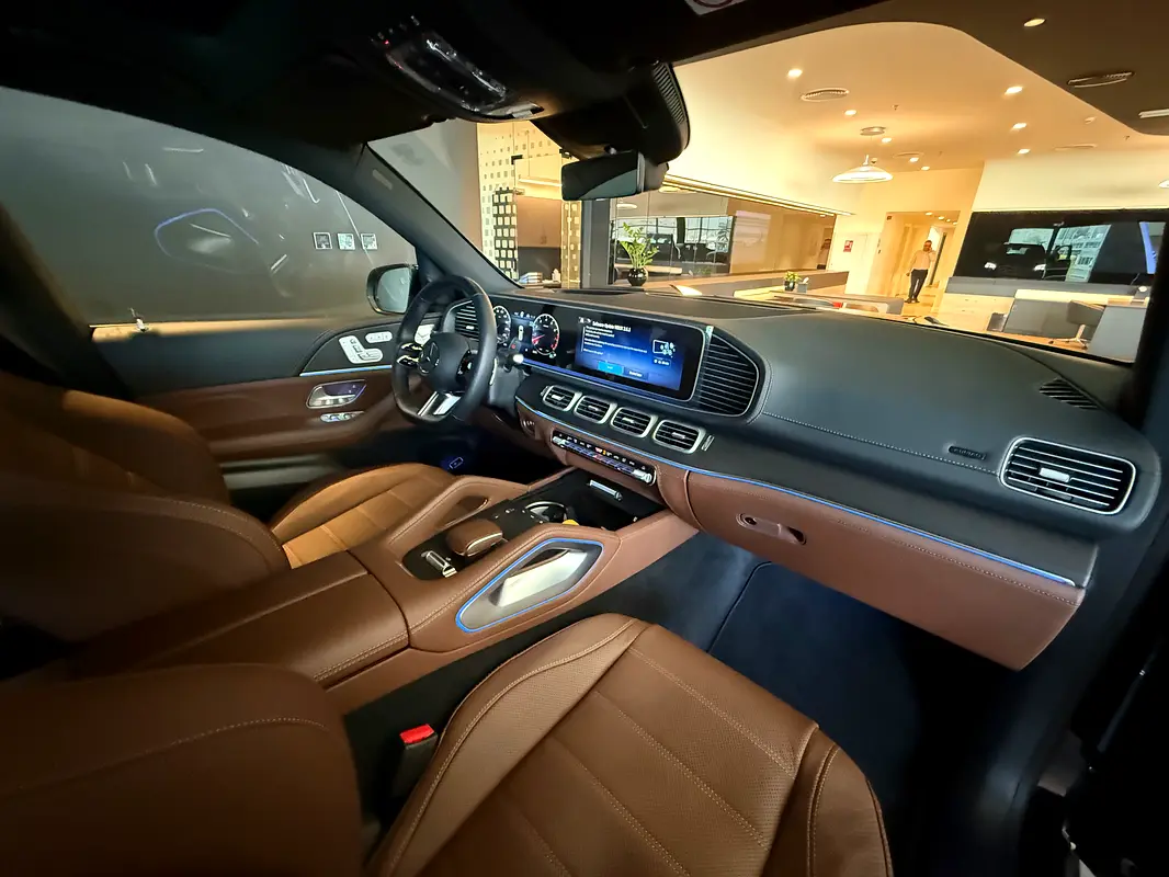 MERCEDES GLS-Class GLS 450 4MATIC Premium Plus 2025 - photo 7 - Import Émirats | International Cars