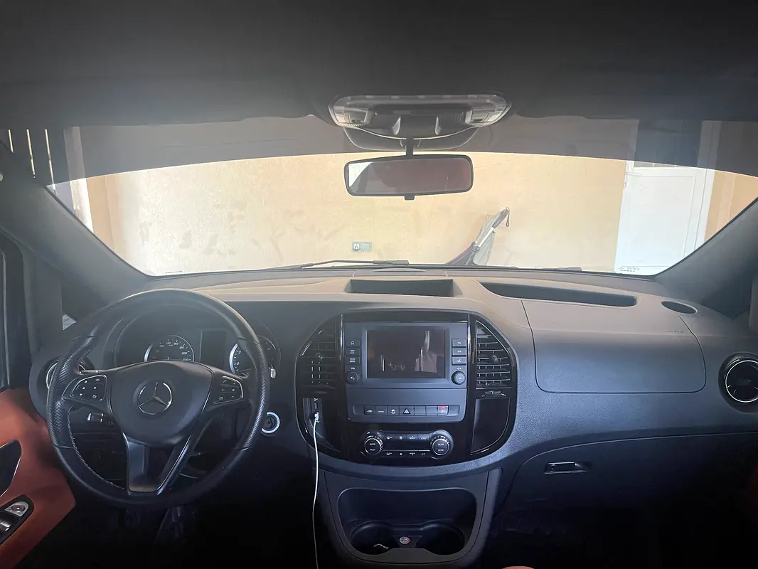 MERCEDES Vito Tourer Pro 2022 - photo 7 - Import Émirats | International Cars