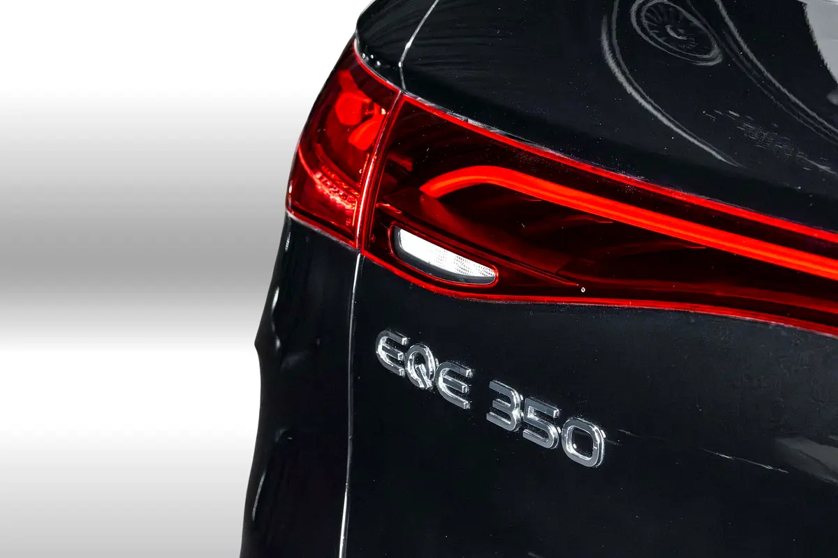 MERCEDES EQE EQE 350 4MATIC 2023 - photo 10 - Import Émirats | International Cars