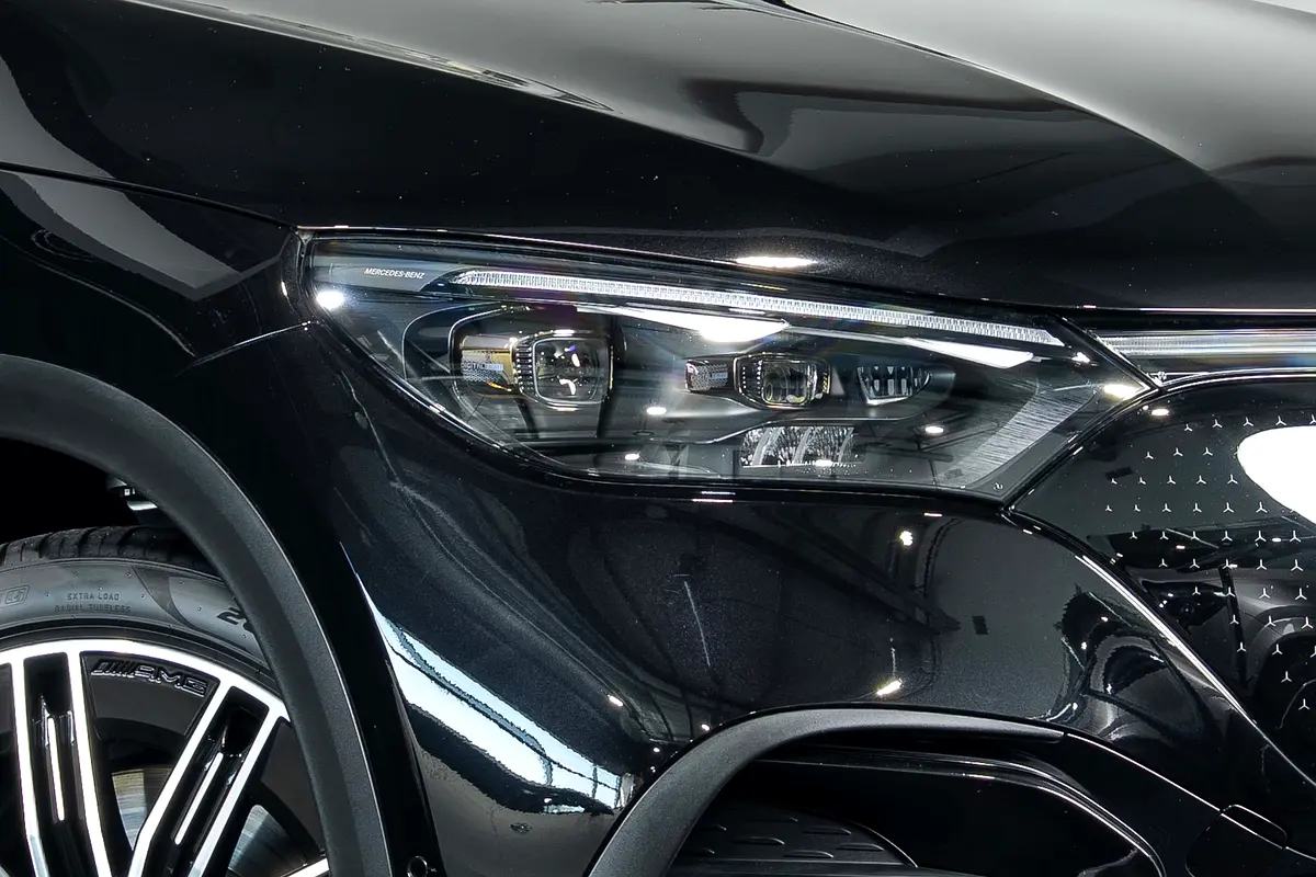 MERCEDES EQE EQE 350 4MATIC 2023 - photo 8 - Import Émirats | International Cars