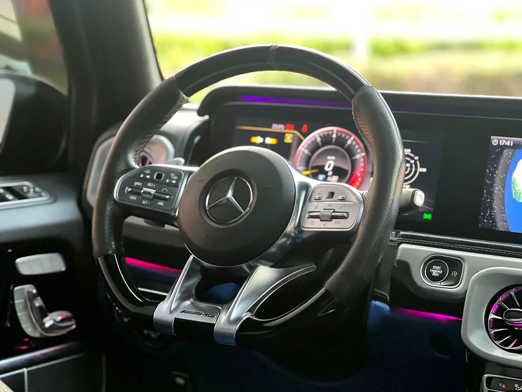 MERCEDES G-Class Brabus G 700 2019 - photo 8 - Import Émirats | International Cars