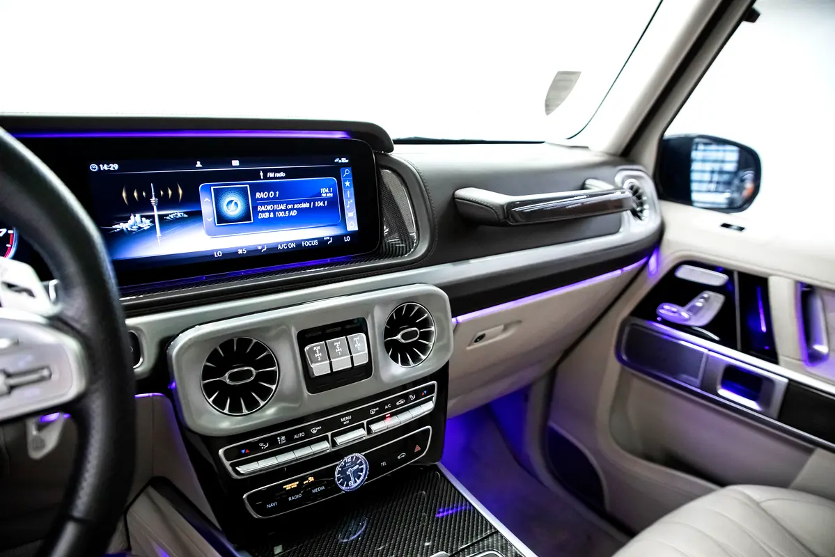 MERCEDES G-Class Brabus G 700 2019 - photo 9 - Import Émirats | International Cars