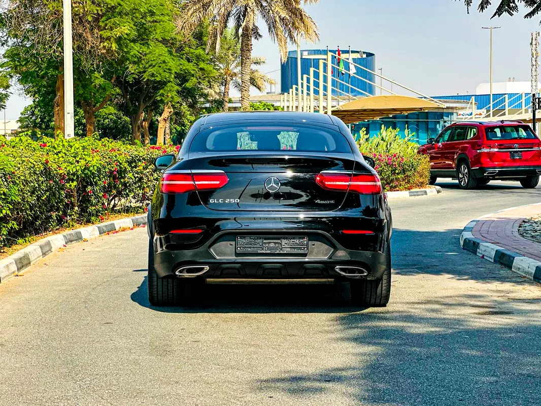 MERCEDES GLC Coupe GLC 250 2019 - photo 3 - Import Émirats | International Cars