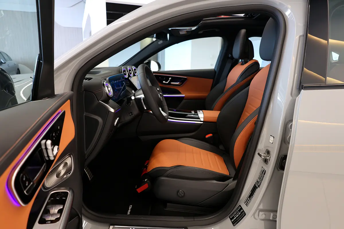 MERCEDES GLC Coupe GLC 200 4Matic 2026 - photo 11 - Import Émirats | International Cars