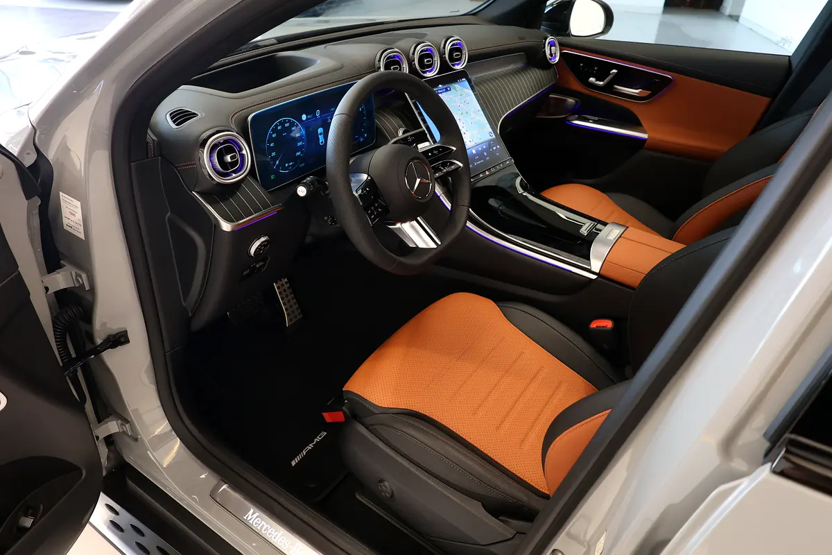 MERCEDES GLC Coupe GLC 200 4Matic 2026 - photo 12 - Import Émirats | International Cars