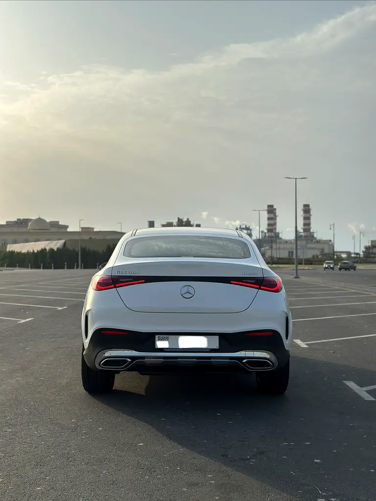 MERCEDES GLC Coupe GLC 300e 4MATIC 2024 - photo 5 - Import Émirats | International Cars