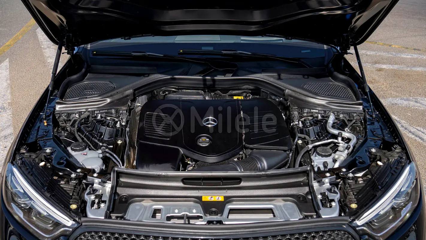 MERCEDES GLC-Class GLC 200 4MATIC 2025 - photo 2 - Import Émirats | International Cars