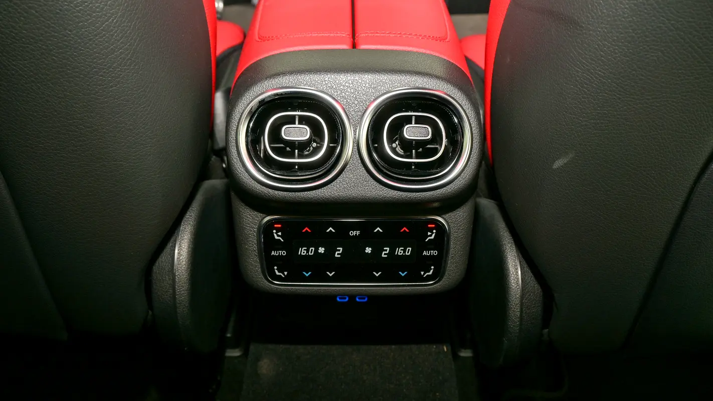 MERCEDES GLC-Class GLC 43 AMG 4MATIC 2025 - photo 11 - Import Émirats | International Cars